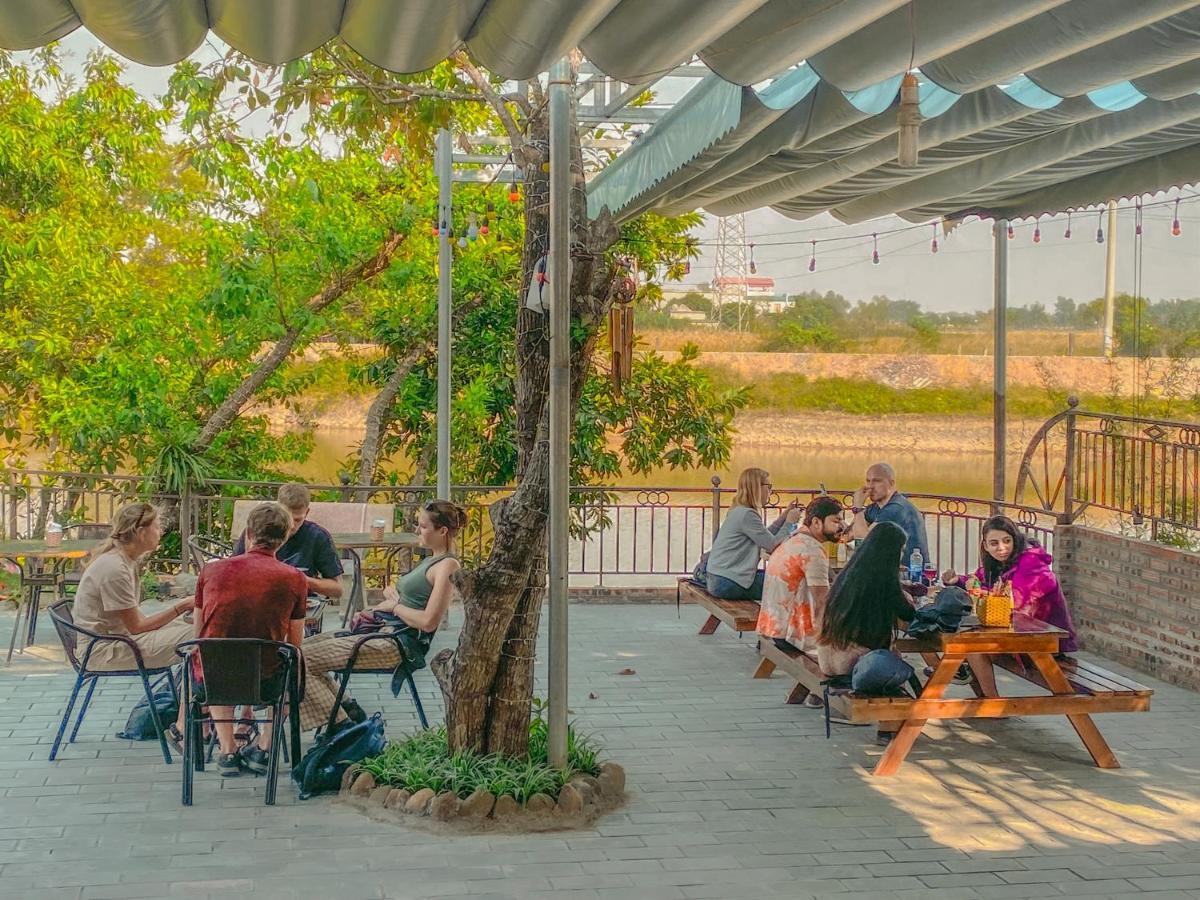 D&D Riverside Homestay Xuan Son Eksteriør bilde