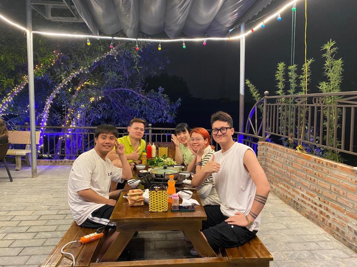 D&D Riverside Homestay Xuan Son Eksteriør bilde