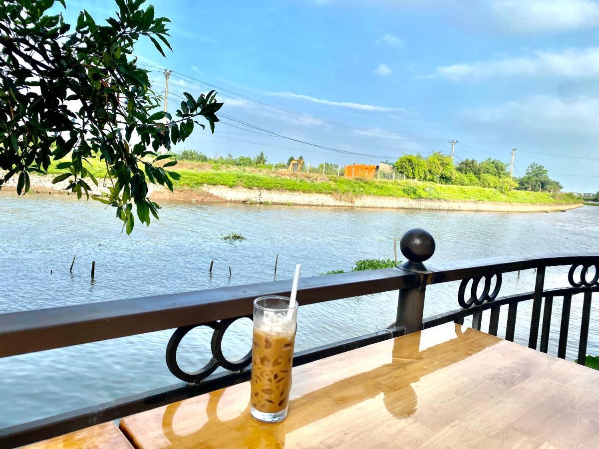D&D Riverside Homestay Xuan Son Eksteriør bilde