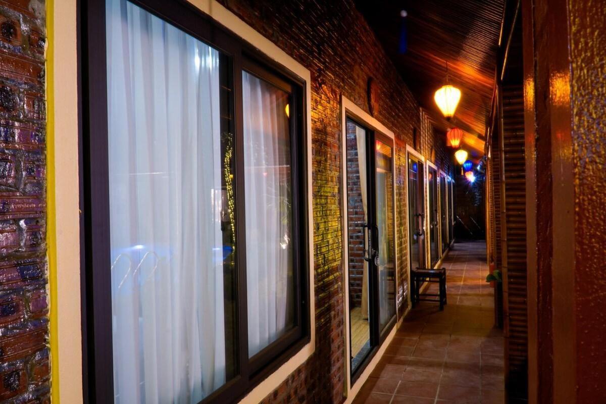 D&D Riverside Homestay Xuan Son Eksteriør bilde