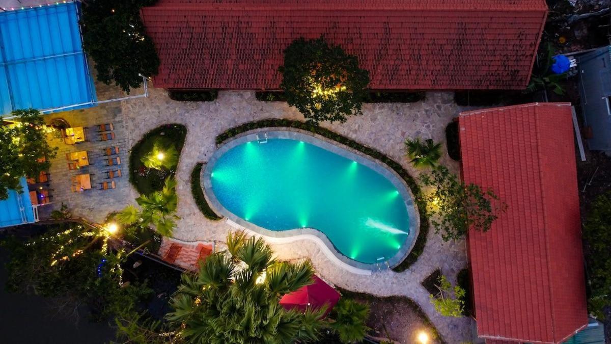D&D Riverside Homestay Xuan Son Eksteriør bilde